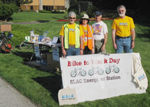 (Photo - volunteers at SLAC Bike to Work Day 2009)